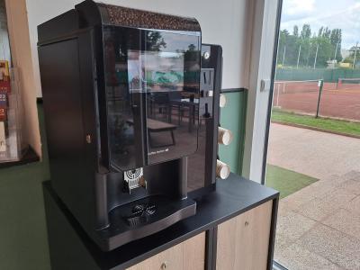 Neue Kaffeemaschine in Betrieb